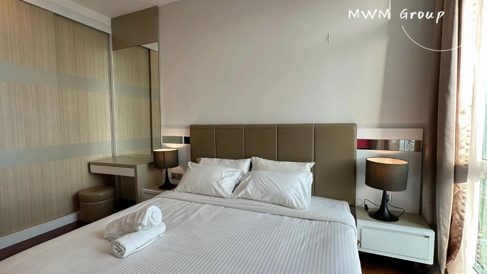 아파트 Paragon Suites Jacuzzi Suites Jchome By Mwm 조호르 바루 말레이시아