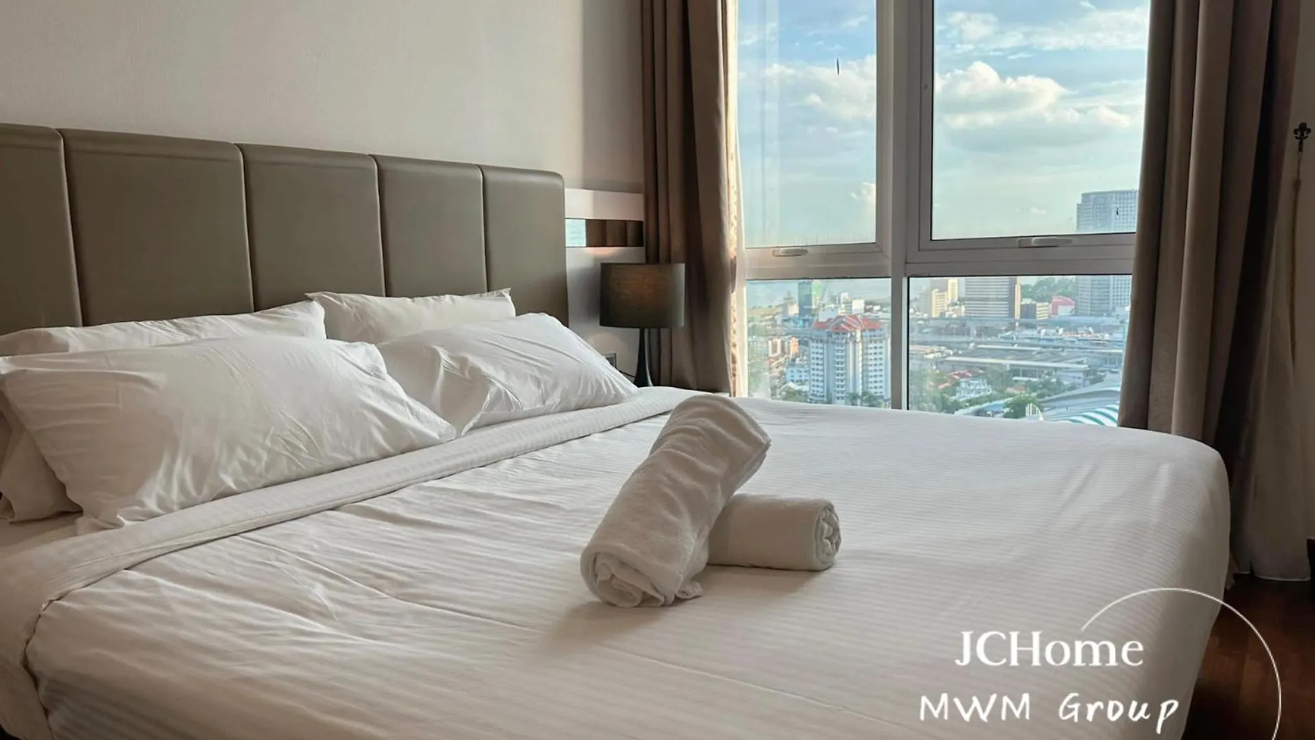 Apartmán Paragon Suites Jacuzzi Suites Jchome By Mwm Johor Bahru